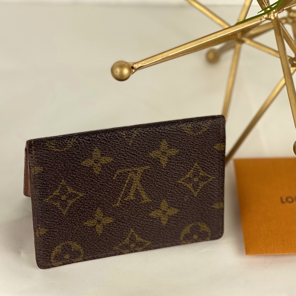 Louis Vuitton ID Holder - Picture 4 of 11